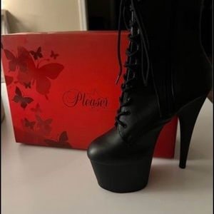 NEW Pleaser Brand Booties size 9 but fit like a size 8
